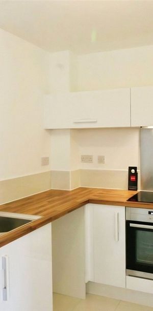 Stoborough Crescent, Pontefract, West Yorkshire, WF7 - Photo 1