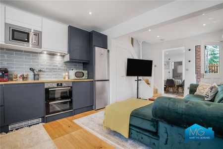 2 bedroom terraced house to rent - Photo 3