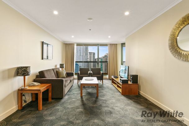 Contemporary residence located In The Heart Of Chatswood - Photo 1