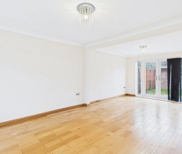 Hazell Way, Stoke Poges, Buckinghamshire,SL2 - Photo 4