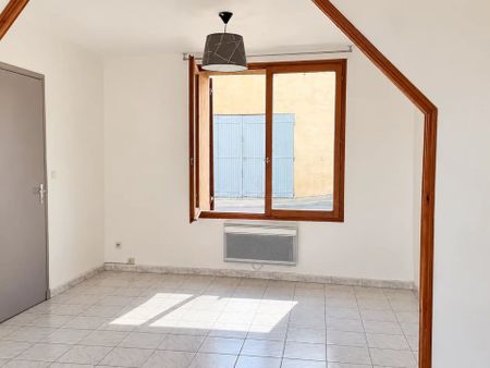 Location Maison de village 5 pièces 103 m2 à Puyloubier - Photo 5