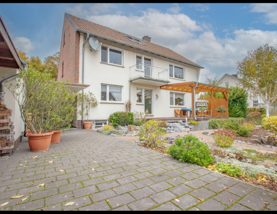 Dachgeschosswohnung - Foto 1