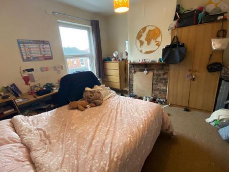 4 bedroom house to rent - Photo 3