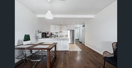 Modern 2-Bedroom Unit in Prime Rockdale Location. - Photo 5