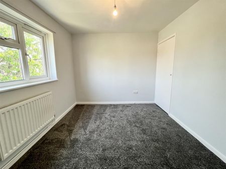 2 Bedroom Flat To Let - Photo 5