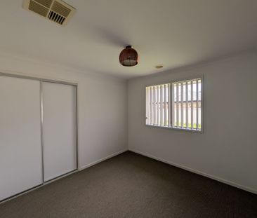 16 Murray Way - Photo 5