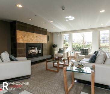 Condo in North Vancouver, BC - Photo 3