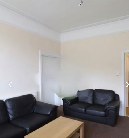 4 Bed - 10 Knowle Road, Burley, Leeds - LS6 3EP - Student - Photo 3