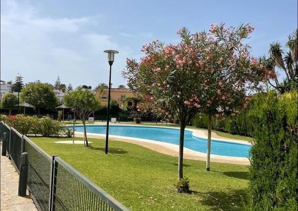 For rent HALF SEASON from now until 30/06/2024 and 01/09/2024-30/06/202, beautiful apartment in the area of San Pedro de Alcántara, Marbella.