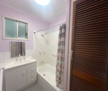 3 Old Shoal Point Road, Bucasia - Photo 6