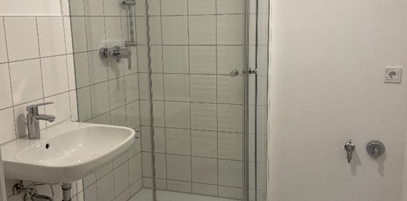 Mietwohnung in München - * Einziehen und Wohlfühlen*Modernisierte 1-Zimmer Whg* - Photo 2