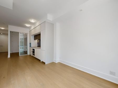 For Lease - 800 Broadview Avenue Unit# 201, Toronto, Ontario - Photo 2