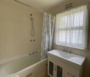 Long Lease - Photo 6