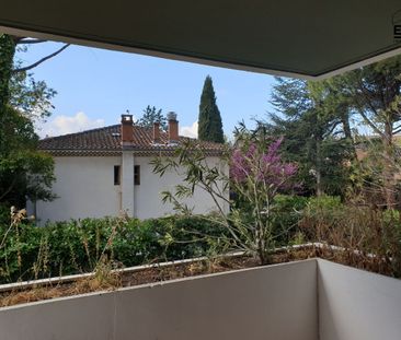 A LOUER - AIX EN PROVENCE - T2 MEUBLE AVEC TERRASSE ET PK - CENTRE ... - Photo 5
