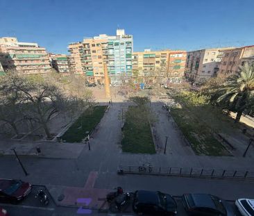 Piso de alquiler en C/ Gral. Espartero, Carolinas Altas - Foto 6