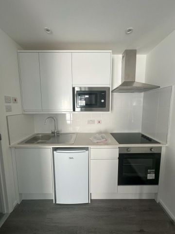 Studio to rent - Photo 4