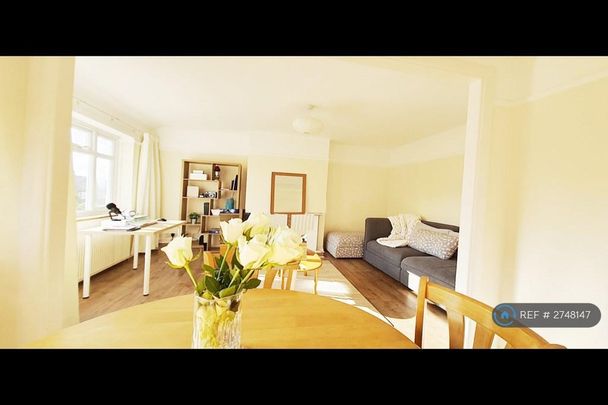 2 bedroom maisonette to rent - Photo 1
