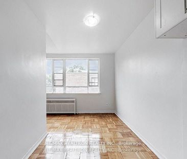 For Lease - 2515 Eglinton Avenue Unit# 308, Toronto, Ontario - Photo 5