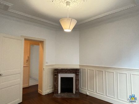 Location Appartement 2 pièces 51m² COURBEVOIE 92400 - Photo 2