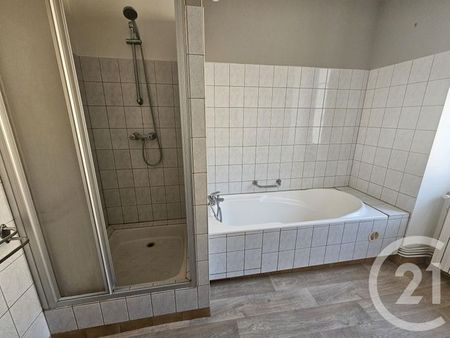 Appartement T3 à louer 3 pièces - 76,01 m2 ST MARCEL - 36 - Photo 2