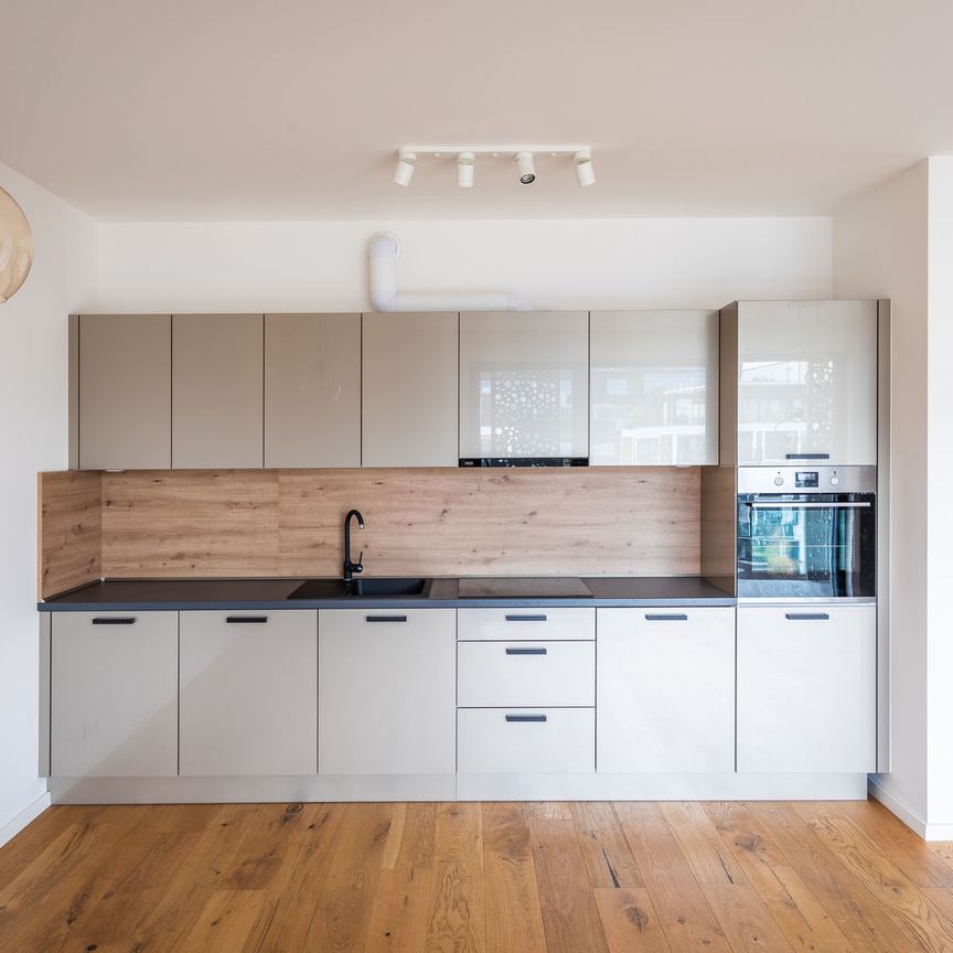 Pronájem bytu 2+kk v osobním vlastnictví 68 m², Praha 8 - Libeň - Photo 1