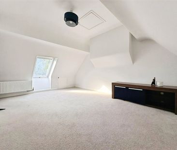 Syon Lane, Isleworth, TW7 5BT - Photo 1