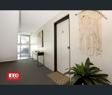 1/7 Aubrey Street, Surfers Paradise, Qld 4217 - Photo 4
