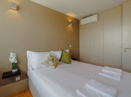 Rua de Antero de Quental, Porto, Braga 4050-052 - Photo 3