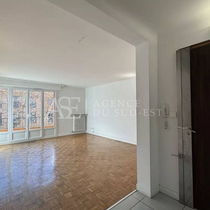 Location Appartement - Photo 1