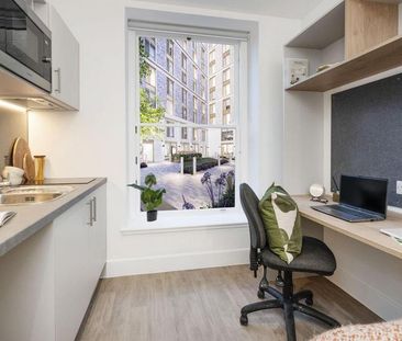 Studio to rent - Photo 1