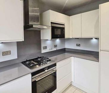 South Street, Farnborough, GU14 - Photo 5