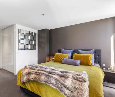 Premium Oversized Designer Apartment with Sweeping North-East Views... - Photo 1