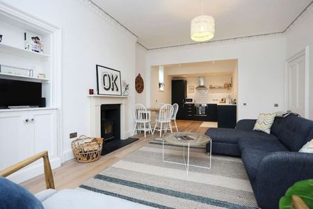 Balfour Street - Photo 2