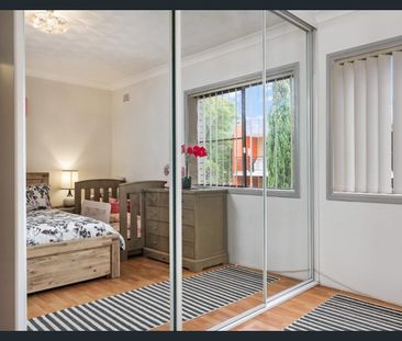 IN THE HEART OF FAIRFIELD - Photo 4