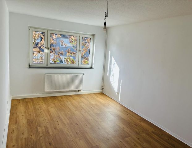 2- Zimmer, helles Tageslichtbad und separate Küche – ideal für citytauglichen Alltag - Photo 1