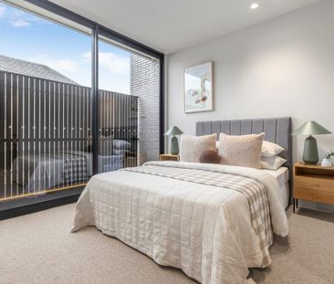 CONVENIENCE AT YOUR DOORSTEP - Photo 3