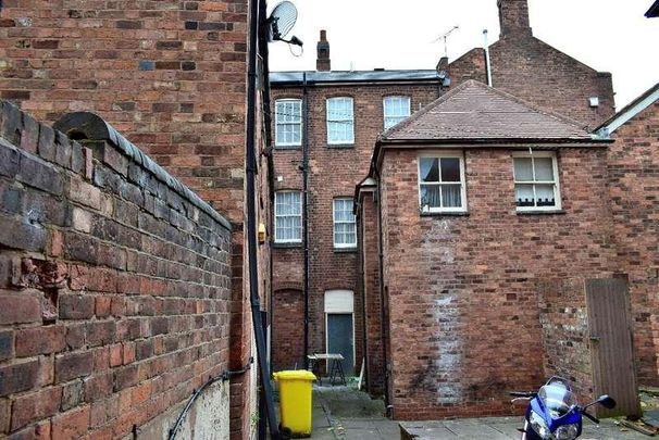 Church Street, Darlaston, WS10 - Photo 1