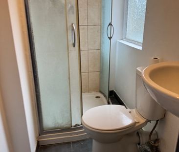 2 Bed Flat, St Mary's Road, SE25 - Photo 6