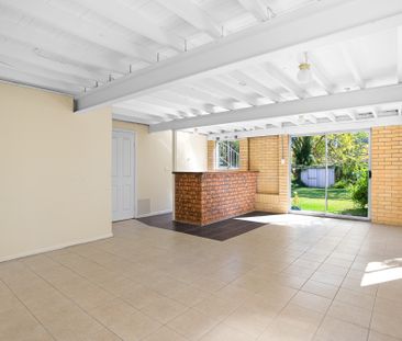 60 Queenscroft Street, Chelmer QLD 4068 - House For Rent | Domain - Photo 3