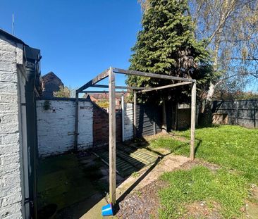 3 bedroom terraced house to rent - Photo 2