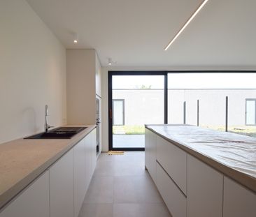 Luxueus afgewerkte nieuwbouwwoning met 3 slaapkamer te Jonkerhove - Photo 2