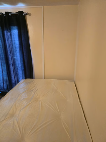 1 bedroom in a flat share to rent - Photo 2