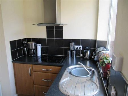 2 bedroom house to rent - Photo 2