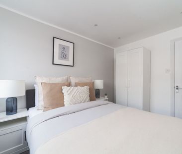 2 Bed Flat, Llanvanor Road, NW2 - Photo 5