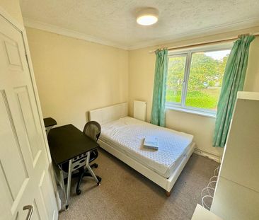 St Mildreds Road, Norwich - Photo 5