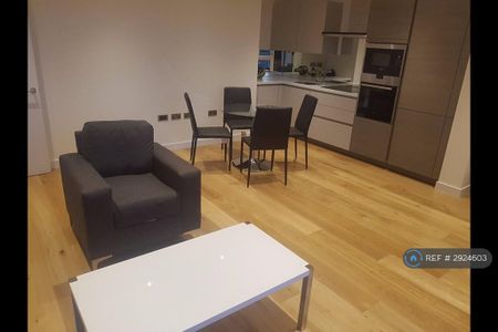1 bedroom flat to rent - Photo 2