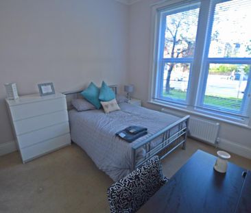 Wimborne Road, Poole - Photo 3