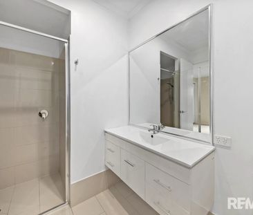 Spacious 3 bedroom home with multiple living areas in premium lifes... - Photo 6