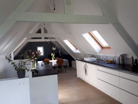 Een prachtige zolderverdieping duplex woning. - Photo 2