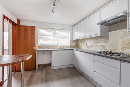 3 bedroom house to rent - Photo 2